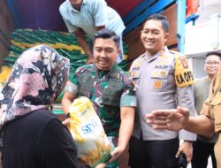 Kapolres dan Instrumen Kabupaten Bogor Adakan Operasi Pasar Murah