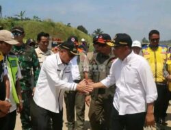 Wabup Sukabumi Dampingi Menko PMK, Tinjau Amblasnya Tol Bocimi