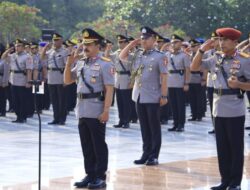 Jelang HUT Bhayangkara Ke-78, Jajaran Mabes Polri Ziarah ke TMP Kalibata