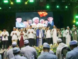 Rudy Susmanto-Ade Rohandi Ikuti Sholawat Bersama Habib Syech Bin Abdul Qodir Assegaf