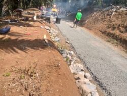 Desa Neglasari Realisasikan Pengaspalan Jalan Desa Lewat Dana Desa Tahap II Tahun 2025