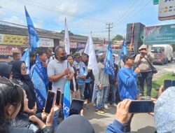 LSM Sukabumi Gelar Aksi Damai di Depan Kantor Kejaksaan Cibadak Sukabumi