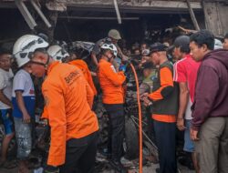 Basarnas Evakuasi Korban Kecelakaan Beruntun di Cilacap: 2 Orang Selamat, 4 Meninggal Dunia