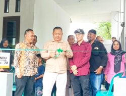 Gunting Pita Dan Penyerahan Kunci Posyandu Alamanda 7d Menandai Telah Selesai nya Pembangunan Dari Dana Hibah P2RW Kota Sukabumi