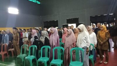 Reses II Dra. Hj. Lina Ruslinawati Serap Aspirasi Warga di GOR Cibaregbeg, Porkopincam Cicurug 