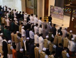 Bupati Bogor Laksanakan I’tikaf dan Shalat Tahajud Bersama Ulama dan Masyarakat di 10 Hari Terakhir Ramadan